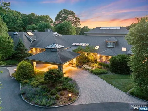125 Chestnut Ridge Road