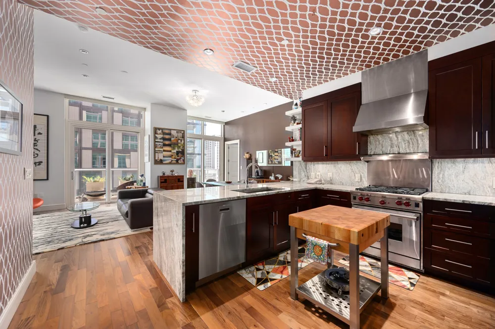 98 San Jacinto Boulevard #1306 Austin, TX 78701