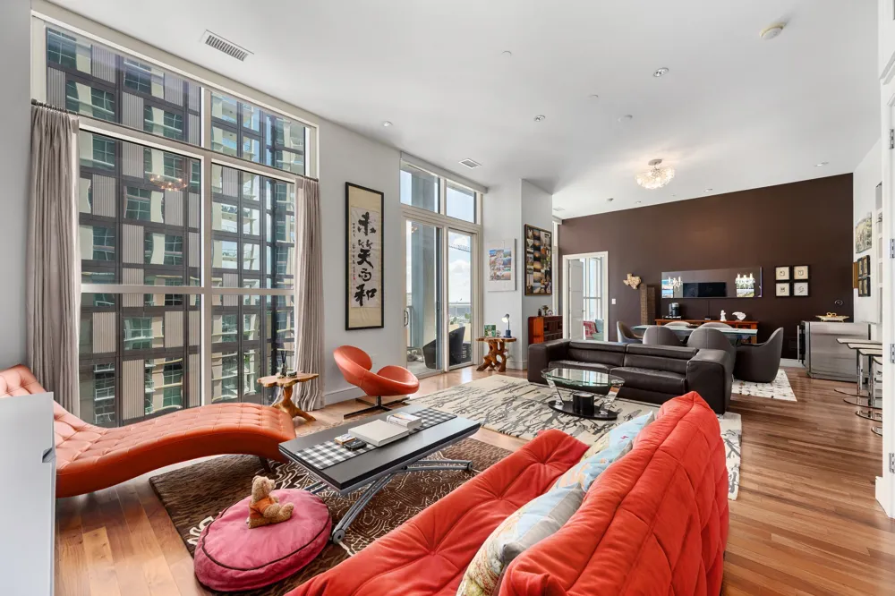 98 San Jacinto Boulevard #1306 Austin, TX 78701