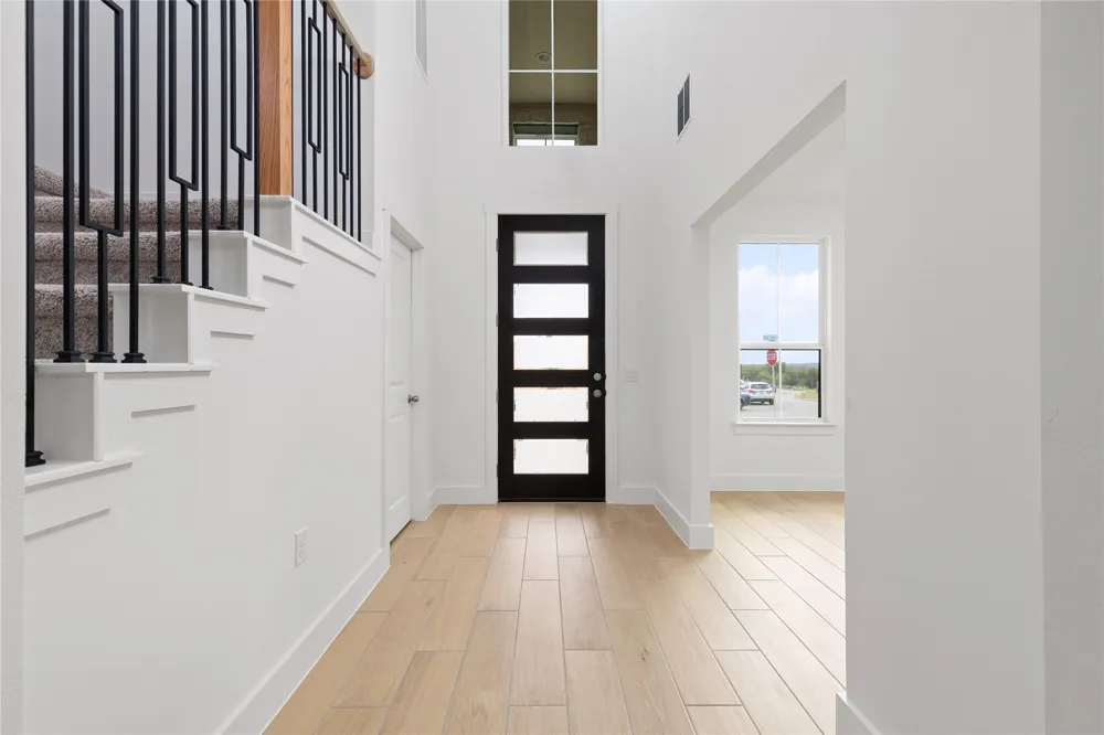 105 Little Tenina Trail Cedar Creek, TX 78612