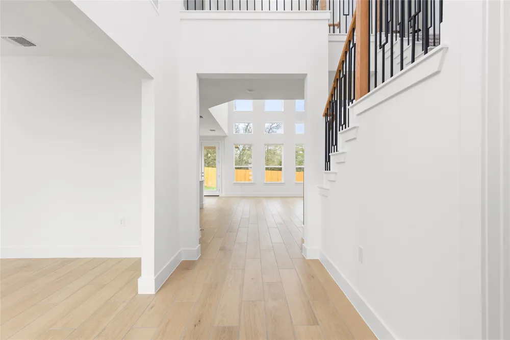 105 Little Tenina Trail Cedar Creek, TX 78612