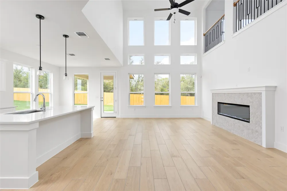 105 Little Tenina Trail Cedar Creek, TX 78612