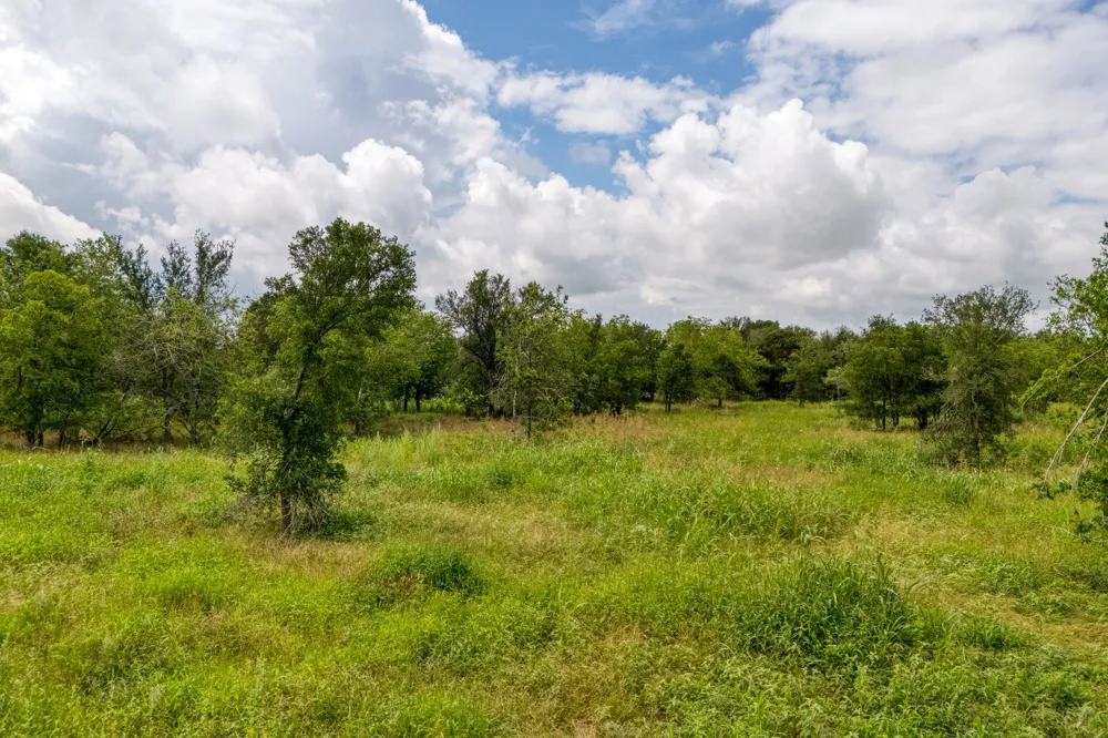 18101 Littig Road Elgin, TX 78621