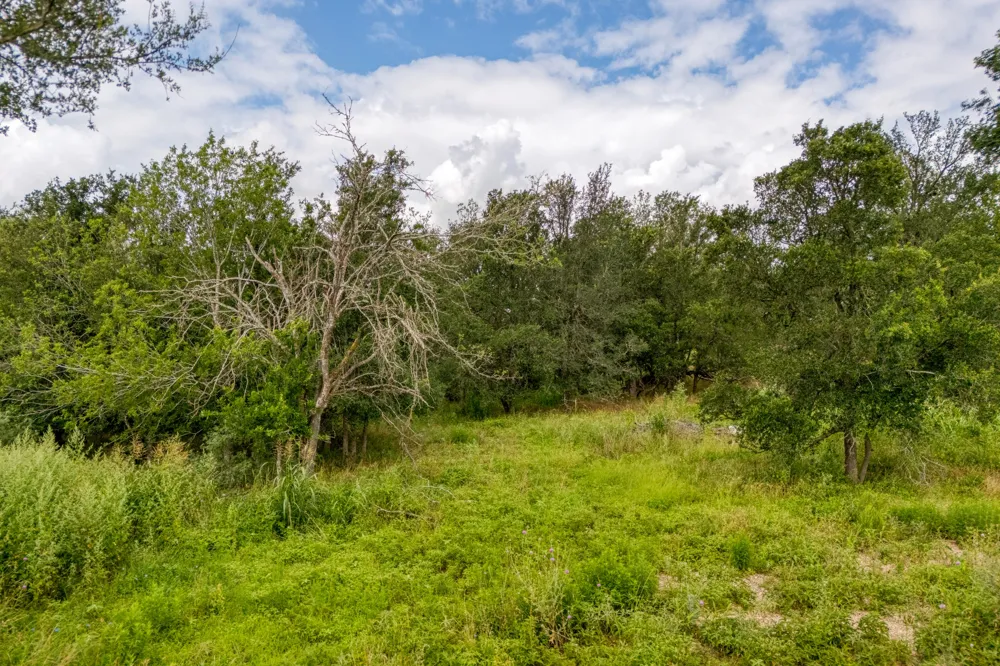 18101 Littig Road Elgin, TX 78621