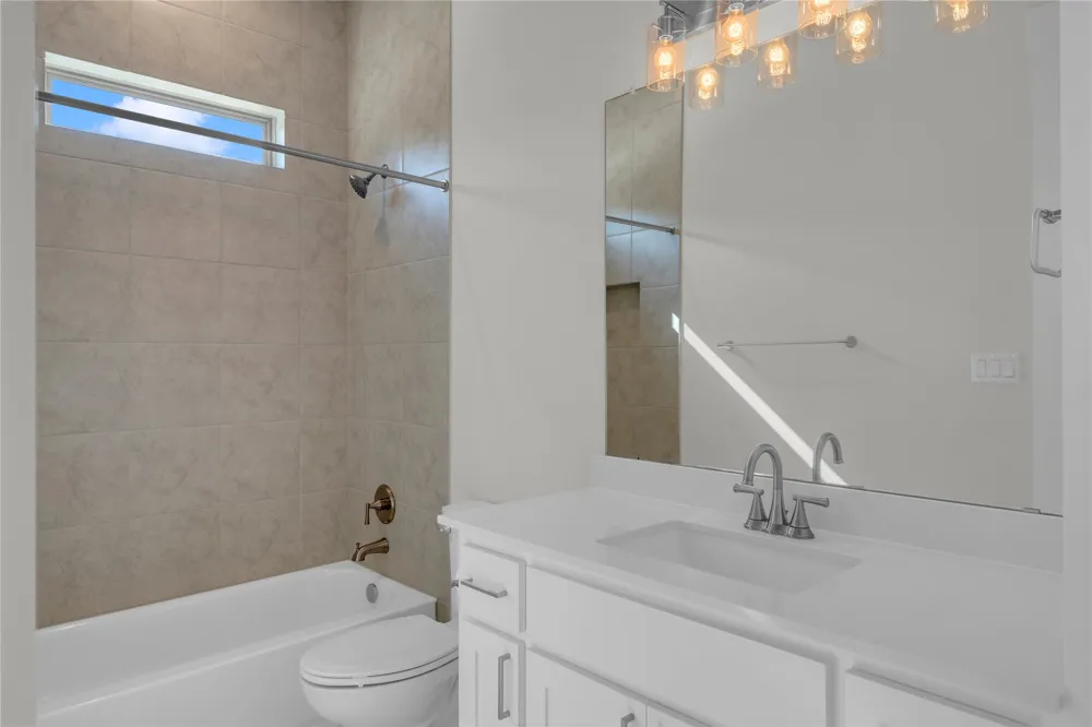2140 Carpenter Loop Burnet, TX 78611