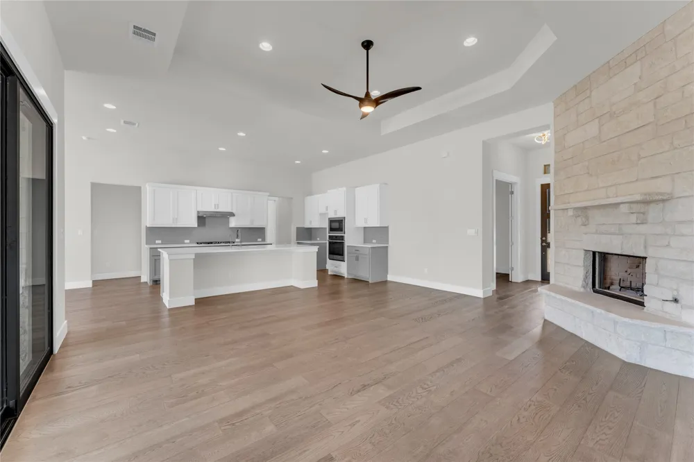 2140 Carpenter Loop Burnet, TX 78611