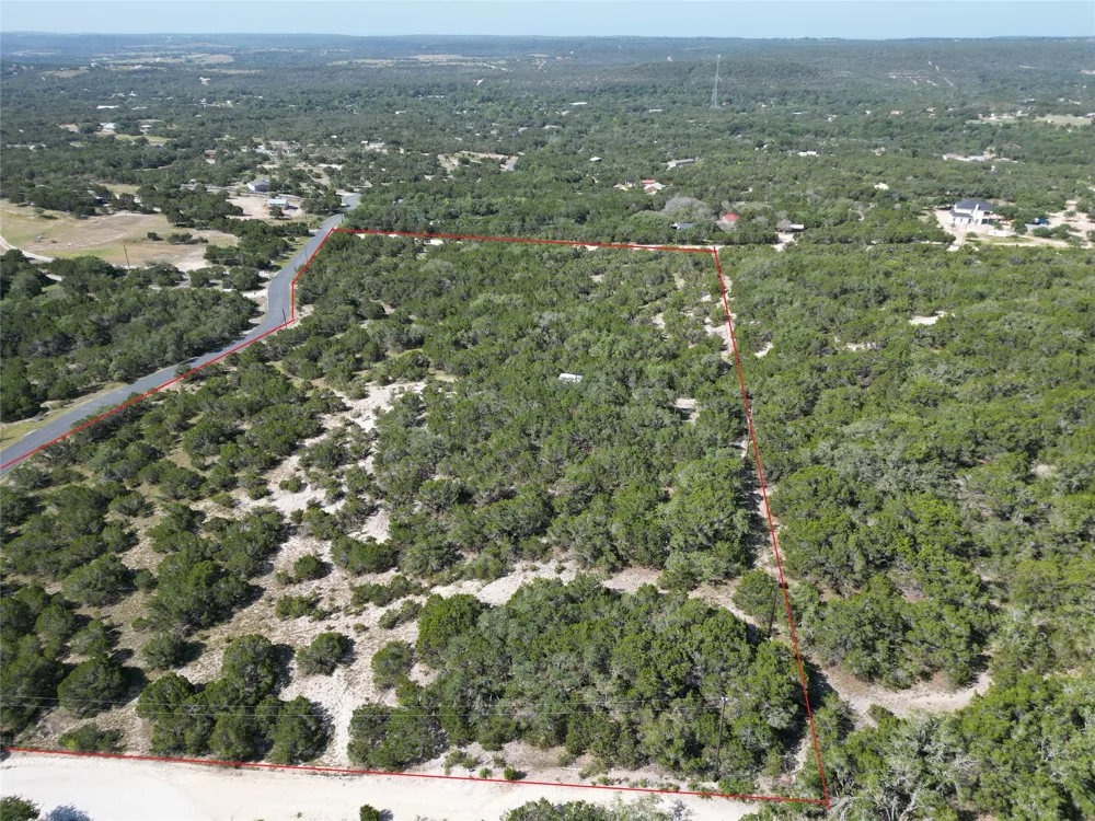 29 Anderson Trail Leander, TX 78641