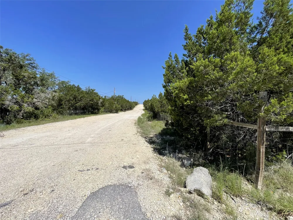29 Anderson Trail Leander, TX 78641