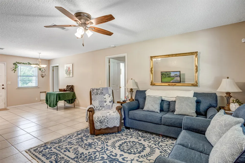 1113 Ash Drive Marble Falls, TX 78654