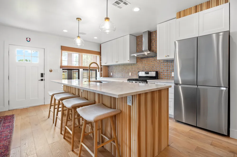 2714 E 2nd Street Austin, TX 78702