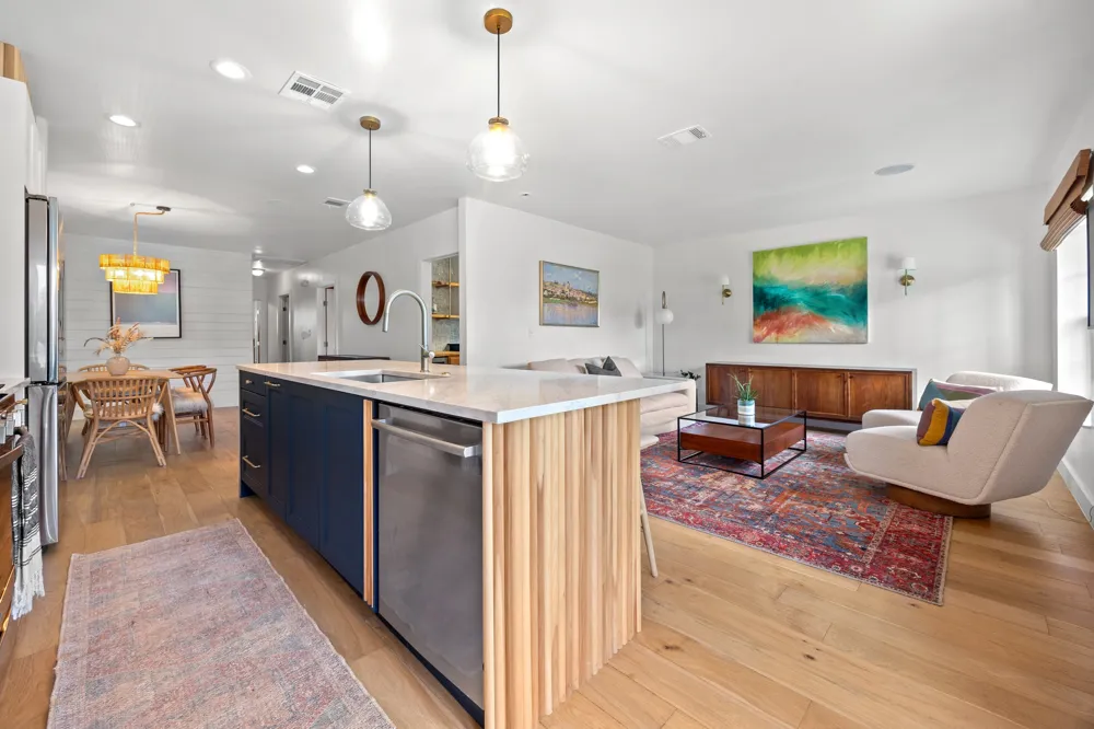 2714 E 2nd Street Austin, TX 78702