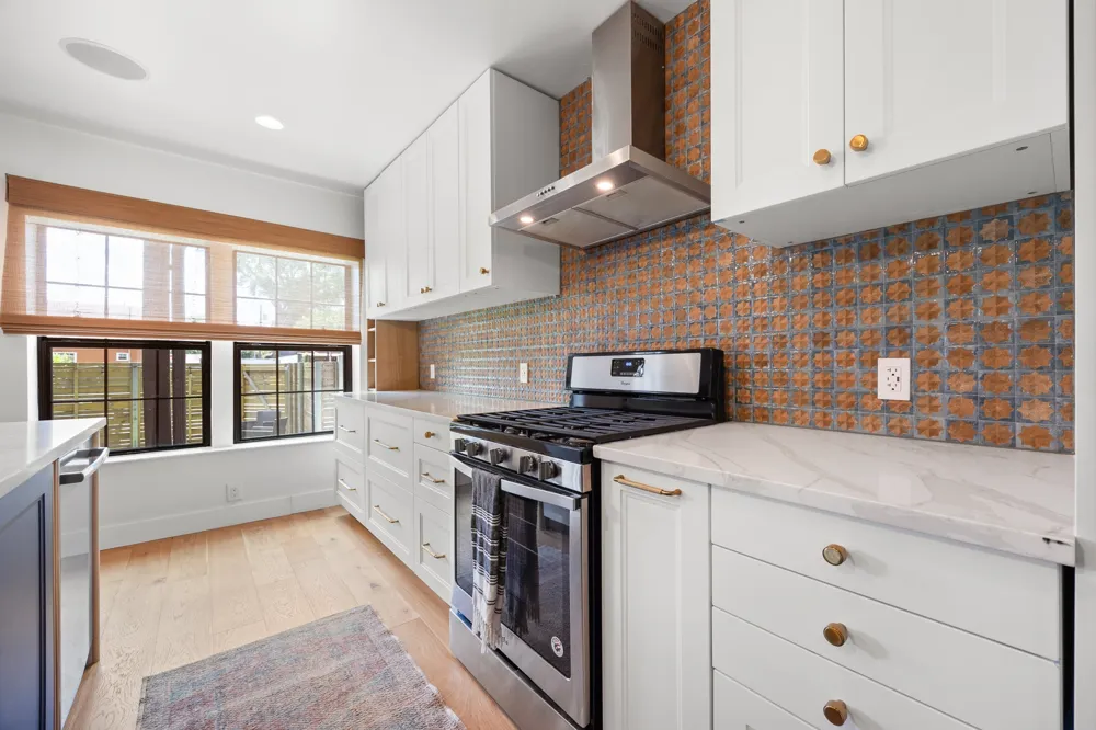 2714 E 2nd Street Austin, TX 78702