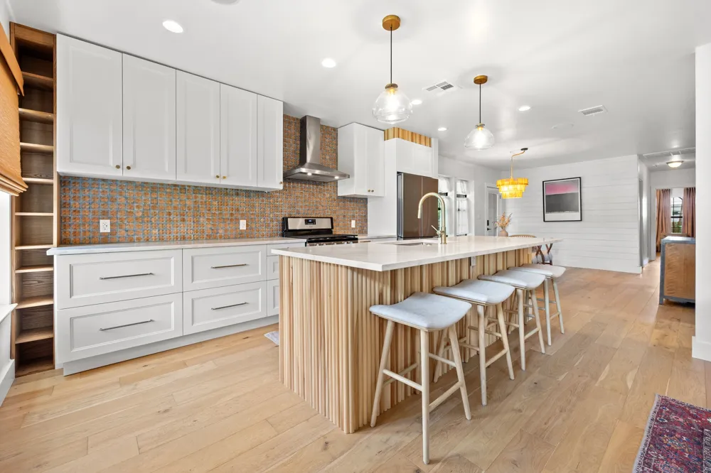 2714 E 2nd Street Austin, TX 78702