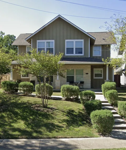 607 Pecan Avenue #4