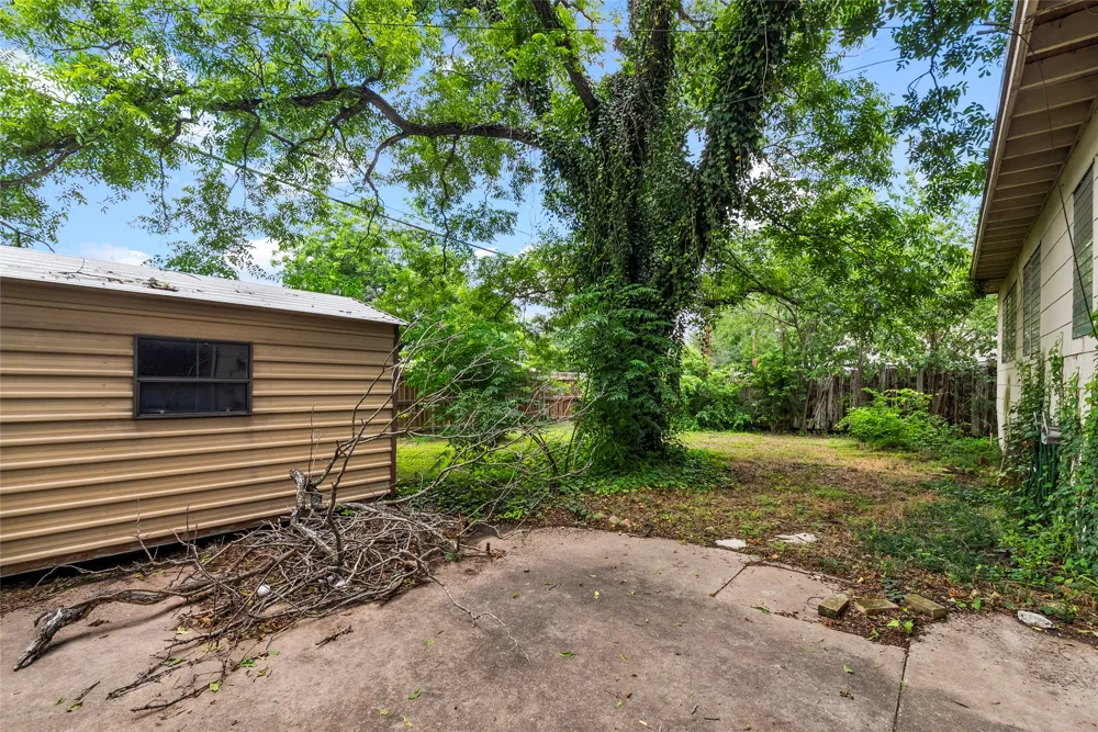 1102 Southwood Road Austin, TX 78704