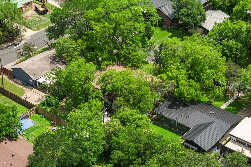 1102 Southwood Road Austin, TX 78704