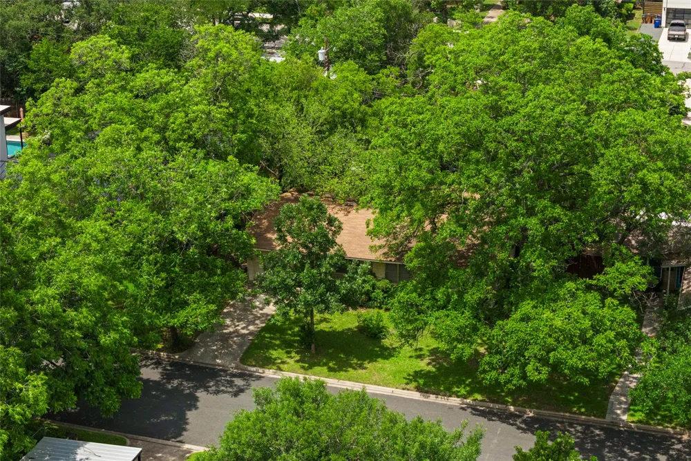 1102 Southwood Road Austin, TX 78704
