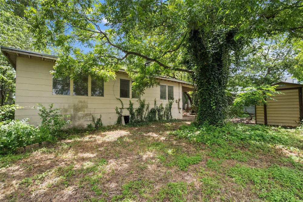 1102 Southwood Road Austin, TX 78704