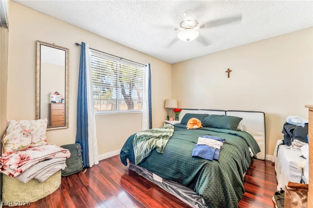 4708 Krissylouise Way Las Vegas, NV 89121