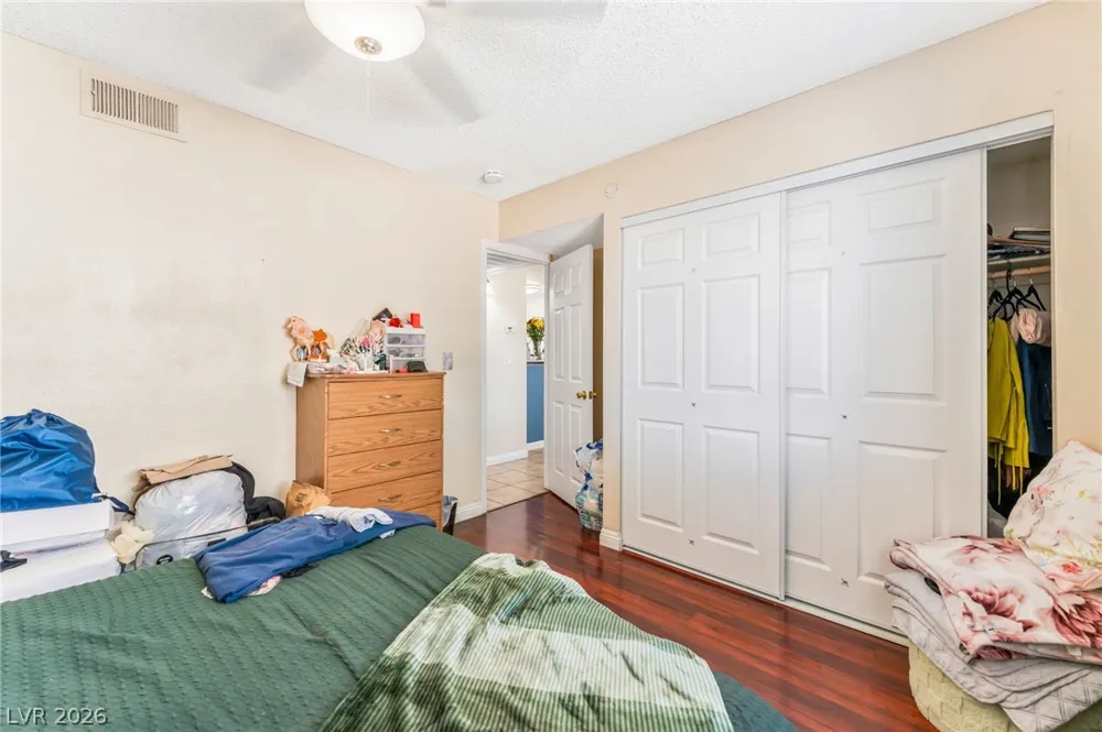 4708 Krissylouise Way Las Vegas, NV 89121