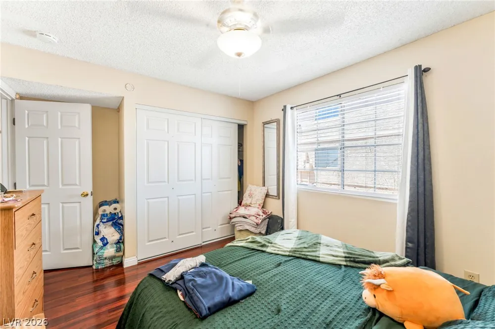 4708 Krissylouise Way Las Vegas, NV 89121
