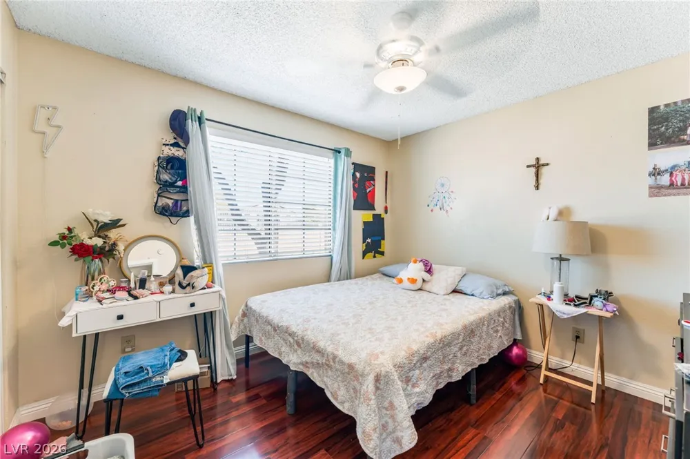 4708 Krissylouise Way Las Vegas, NV 89121