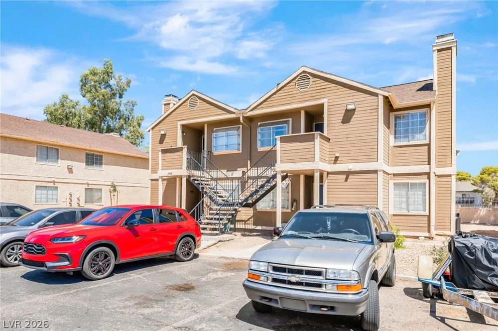 4708 Krissylouise Way Las Vegas, NV 89121