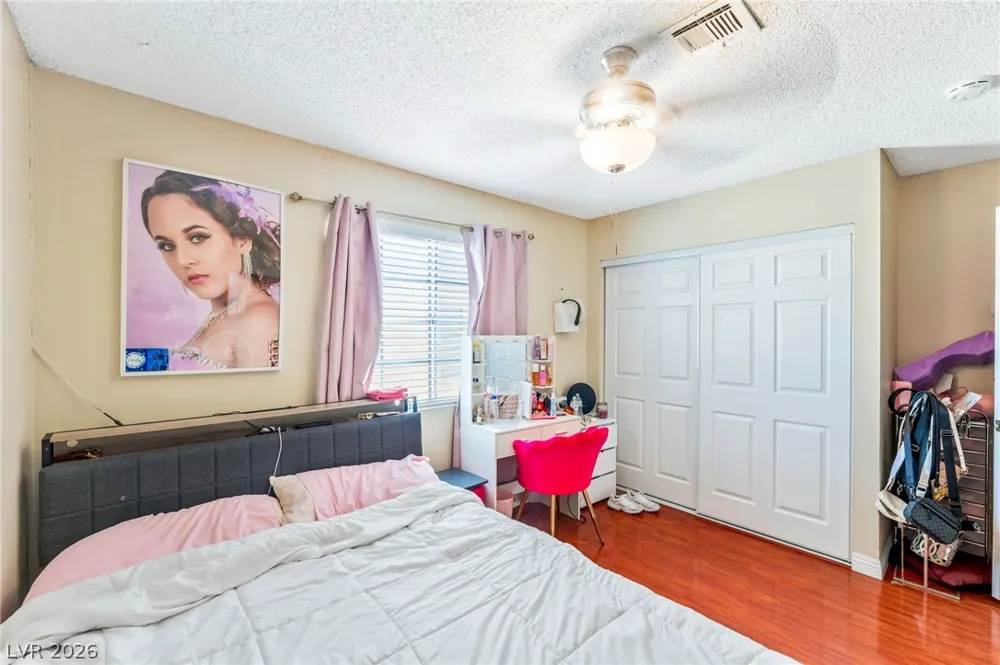 4708 Krissylouise Way Las Vegas, NV 89121