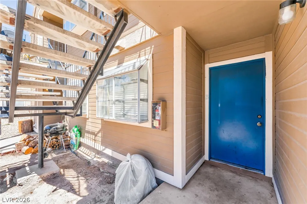 4708 Krissylouise Way Las Vegas, NV 89121