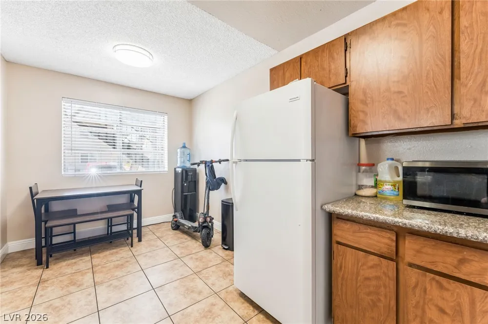 4708 Krissylouise Way Las Vegas, NV 89121