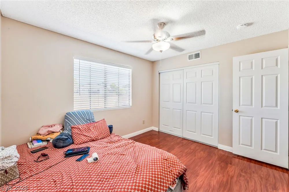 4708 Krissylouise Way Las Vegas, NV 89121