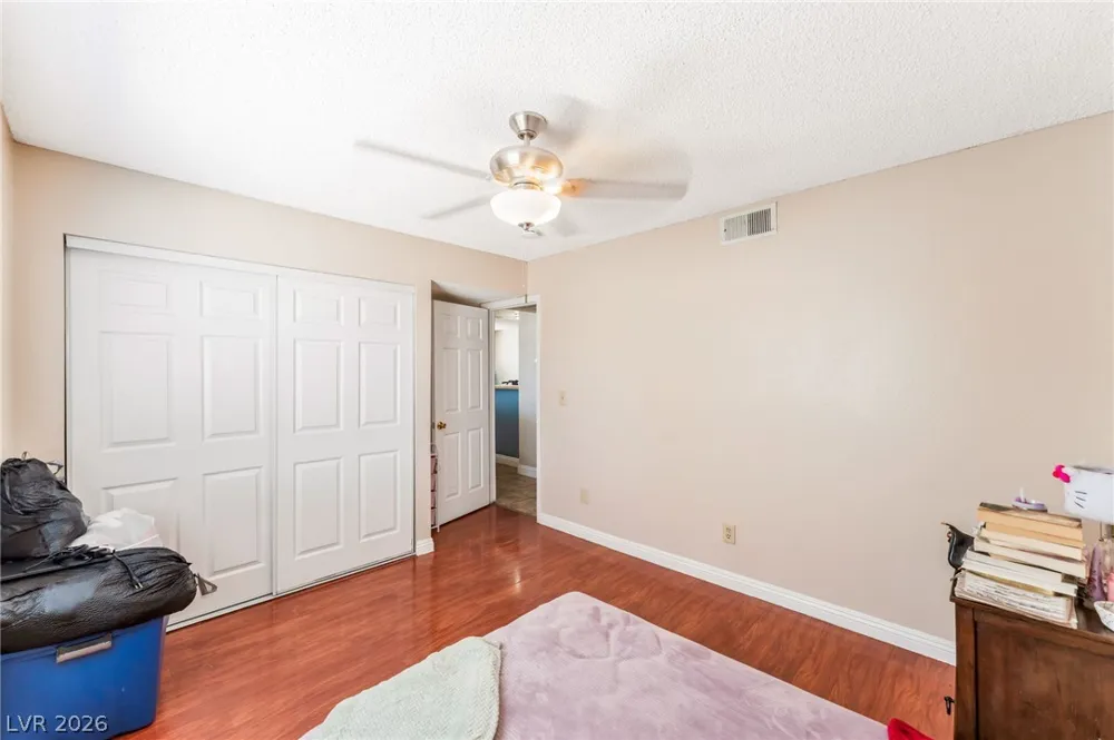4708 Krissylouise Way Las Vegas, NV 89121