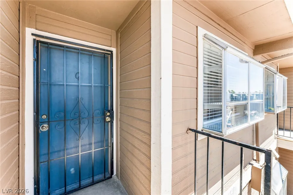 4708 Krissylouise Way Las Vegas, NV 89121