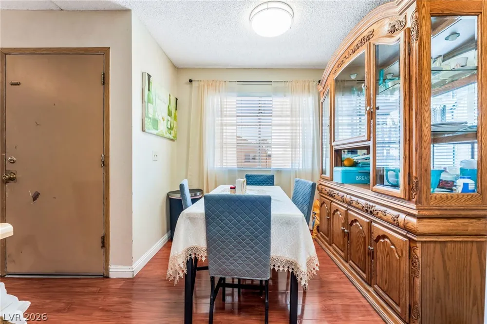 4708 Krissylouise Way Las Vegas, NV 89121