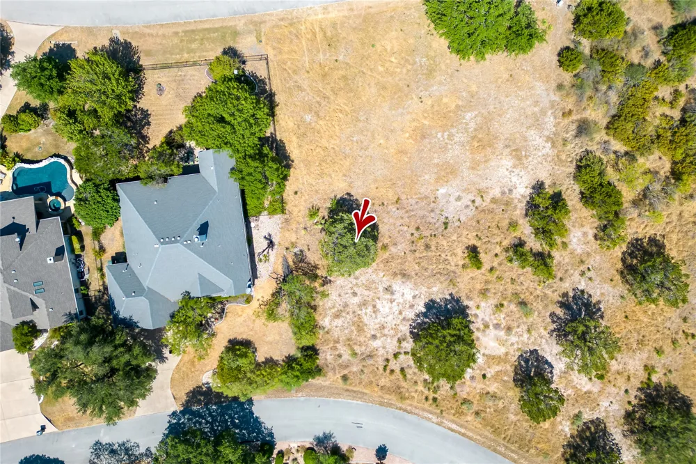 743 Wesley Ridge Drive Spicewood, TX 78669