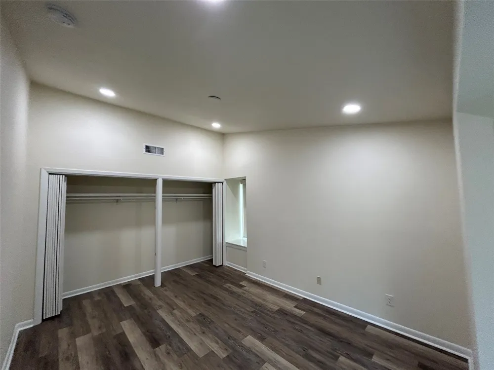100 Bay Point Drive #8 Horseshoe Bay, TX 78657