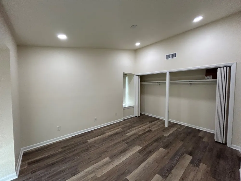 100 Bay Point Drive #8 Horseshoe Bay, TX 78657