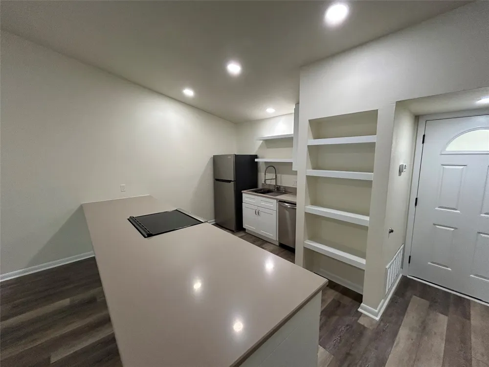 100 Bay Point Drive #8 Horseshoe Bay, TX 78657