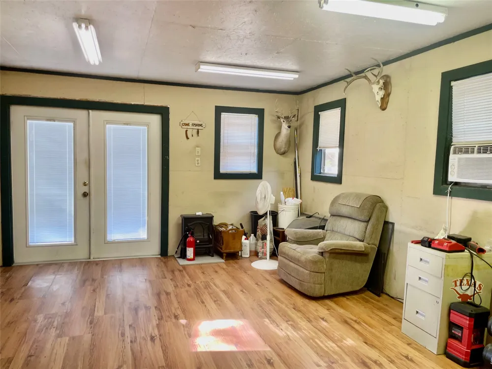 1113 Hackberry Drive Marble Falls, TX 78654
