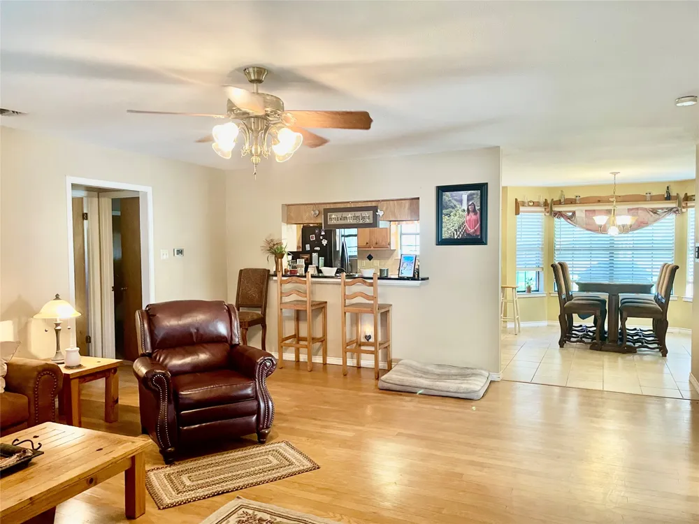 1113 Hackberry Drive Marble Falls, TX 78654