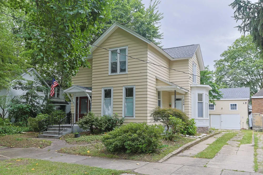 116 S 4th Street Niles, MI 49120