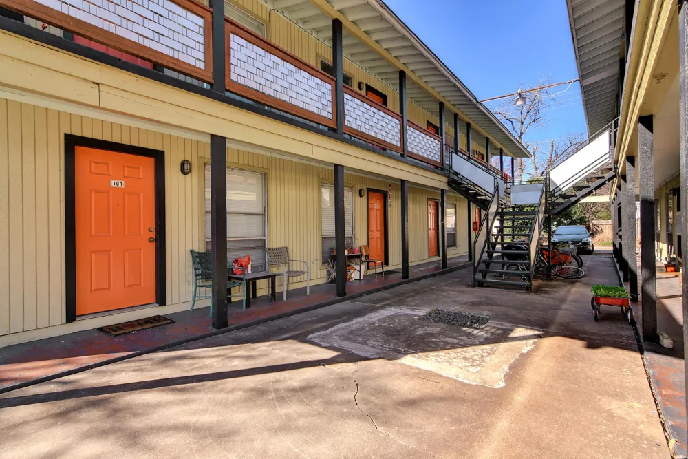 5012 Duval Street #101 Austin, TX 78751