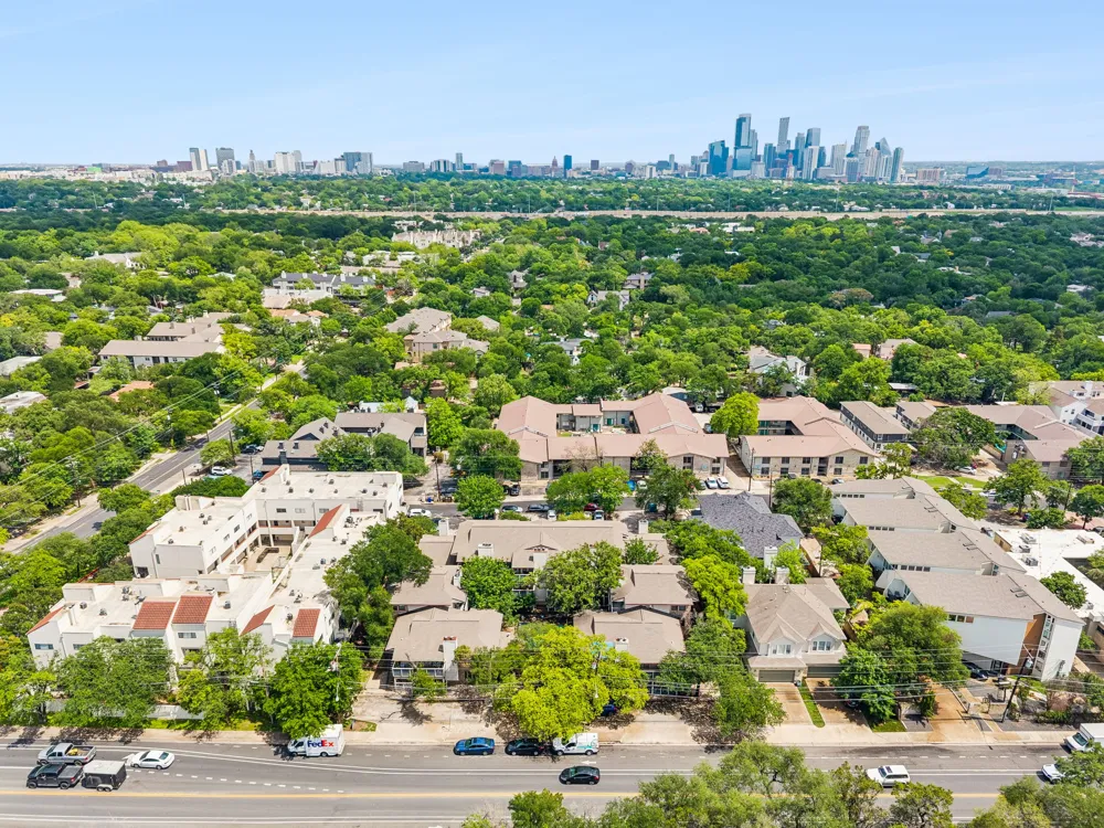1404 Norwalk Lane #204 Austin, TX 78703