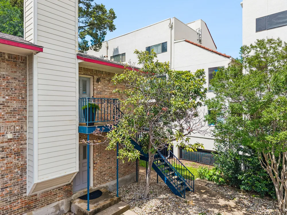 1404 Norwalk Lane #204 Austin, TX 78703