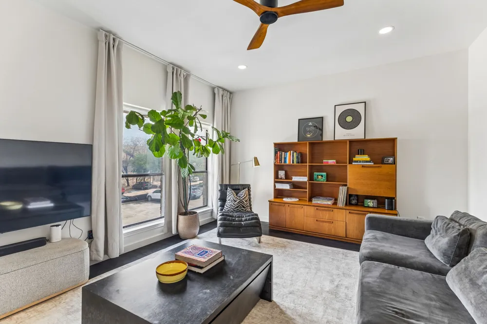 1404 Norwalk Lane #204 Austin, TX 78703