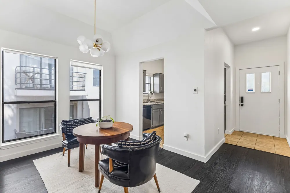1404 Norwalk Lane #204 Austin, TX 78703