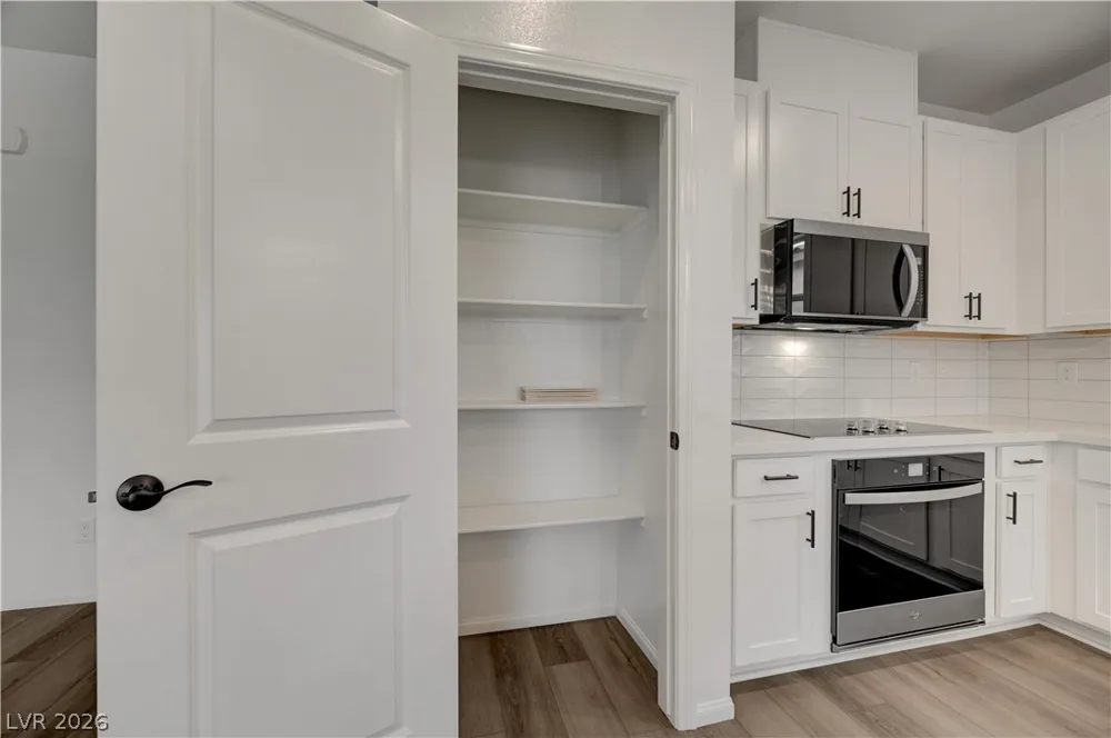 3896 Blooming Orange Avenue Las Vegas, NV 89141