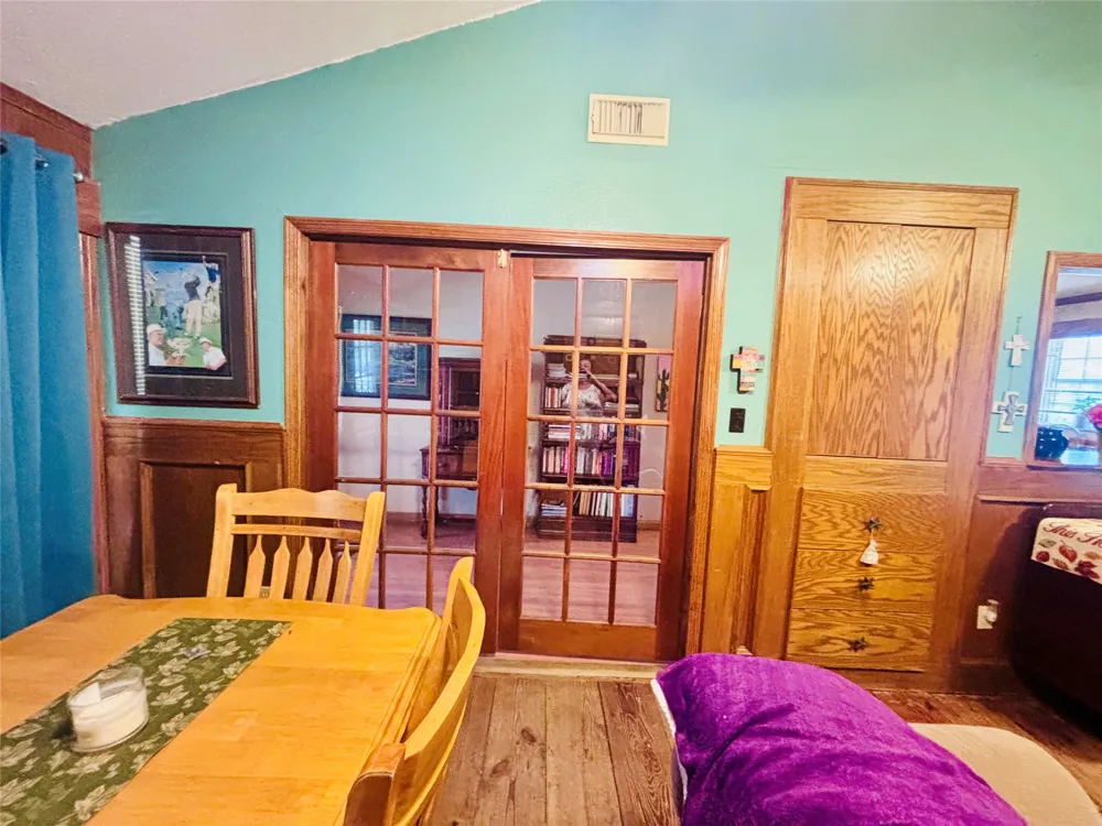 105 Tom Tom Smithville, TX 78957