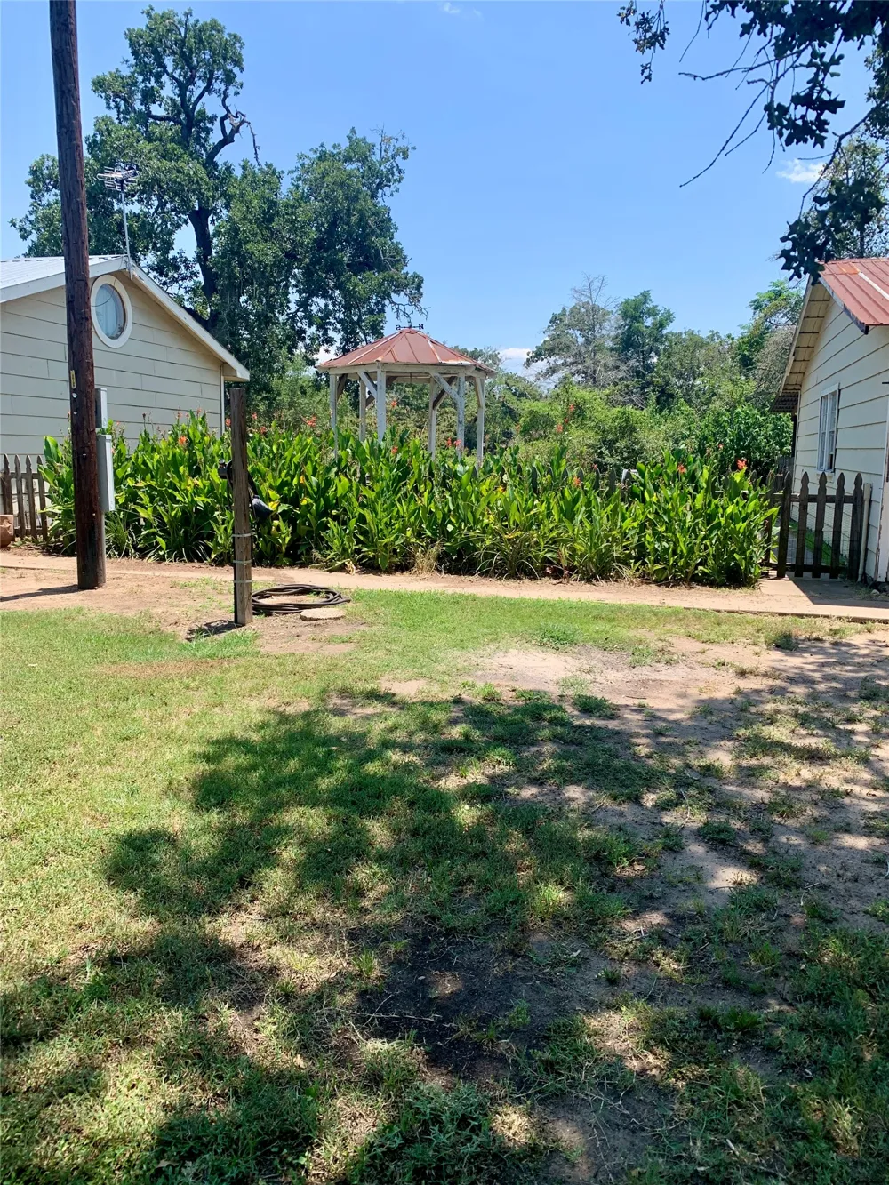 105 Tom Tom Smithville, TX 78957
