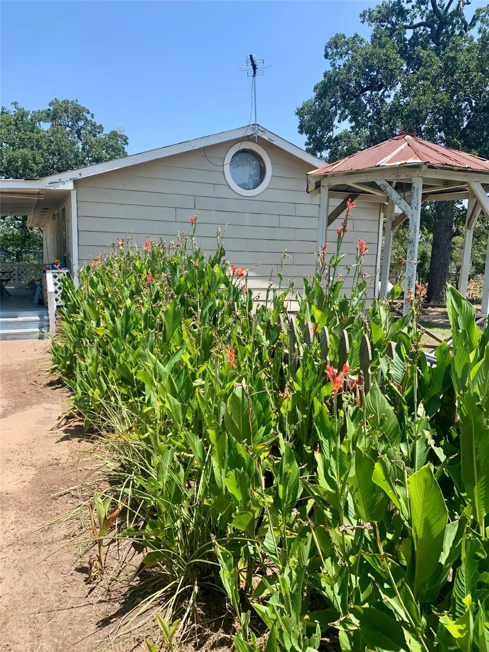 105 Tom Tom Smithville, TX 78957